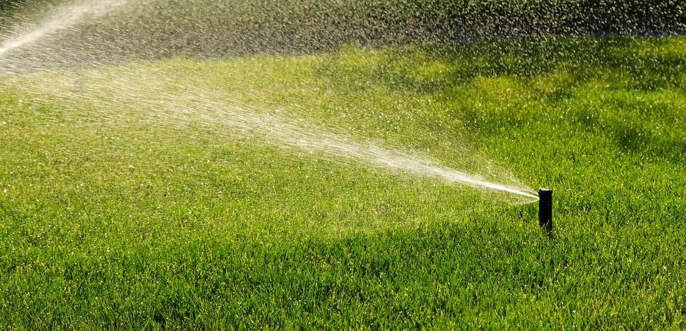 Automatic,Garden,Irrigation,System,Watering,Lawn.,Savings,Of,Water,From
